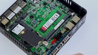 X30G Intel J6412 इंडस्ट्रियल मिनी पीसी 2 LAN 2 COM के साथ